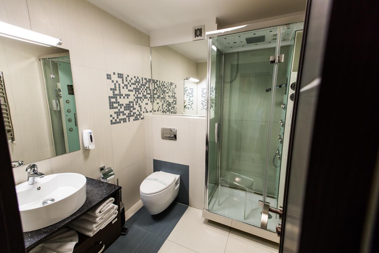 Mioveni Hotel Grandis Apulum מראה חיצוני תמונה
