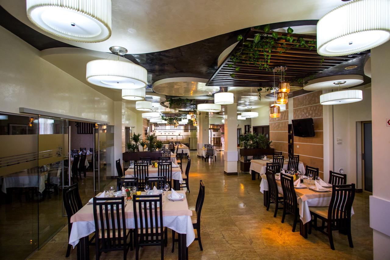 Mioveni Hotel Grandis Apulum מראה חיצוני תמונה